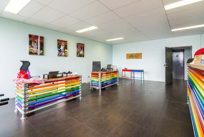 9 Cutting Way Yangebup WA 6164 - Image 11