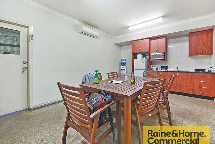 1/94 Lipscombe Road Deception Bay QLD 4508 - Image 6