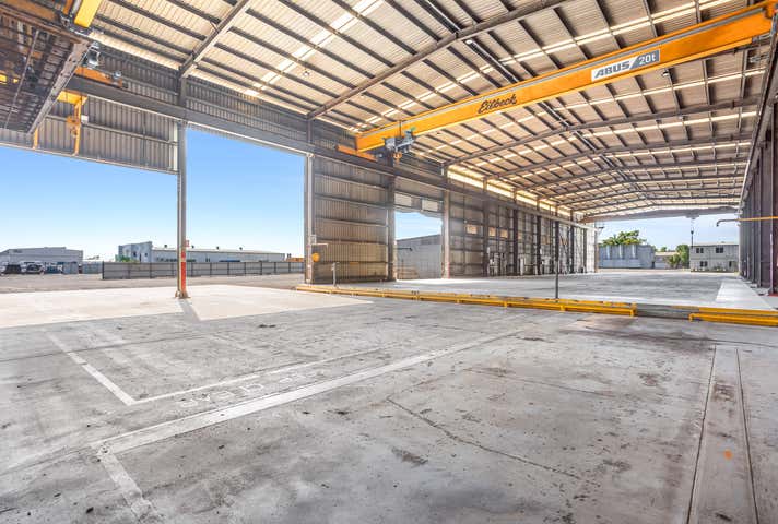 393-409 McLaughlin Street Parkhurst QLD 4702 - Image 3