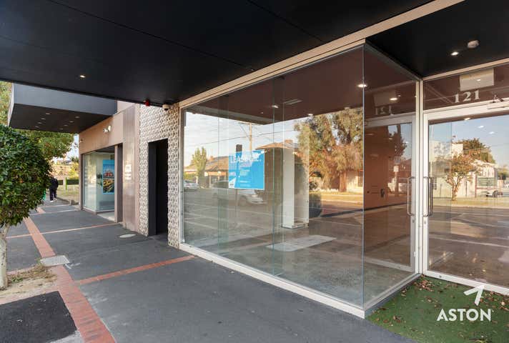 121 McKinnon Road McKinnon VIC 3204 - Image 2