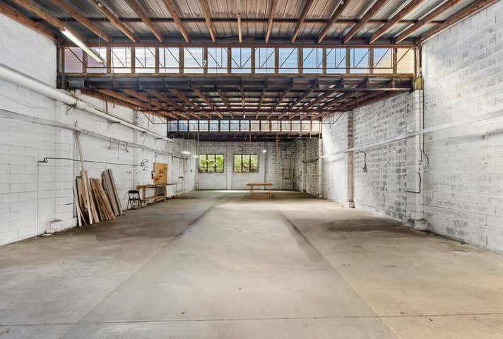 8 Hillcrest Parade Miami QLD 4220 - Image 3