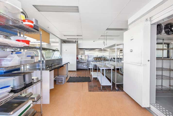 6 & 7, 130 Beerburrum Street Aroona QLD 4551 - Image 8