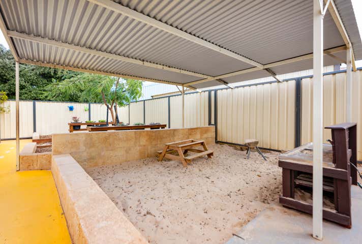 236 Fourth Street Wonthella WA 6530 - Image 16