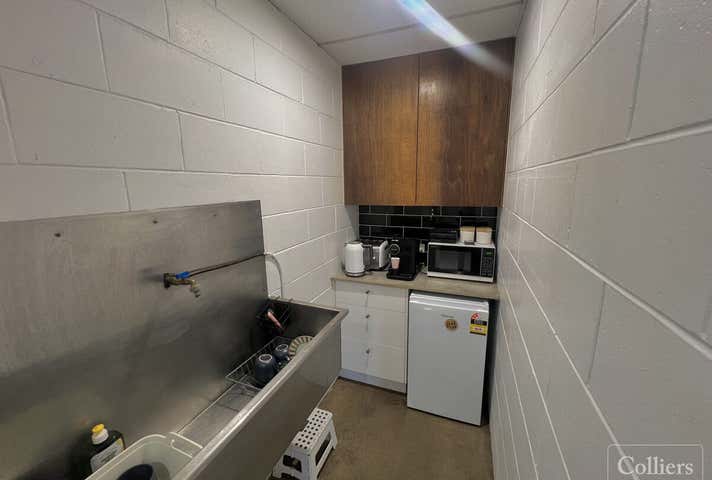1A/1 McIlwraith Street South Townsville QLD 4810 - Image 8
