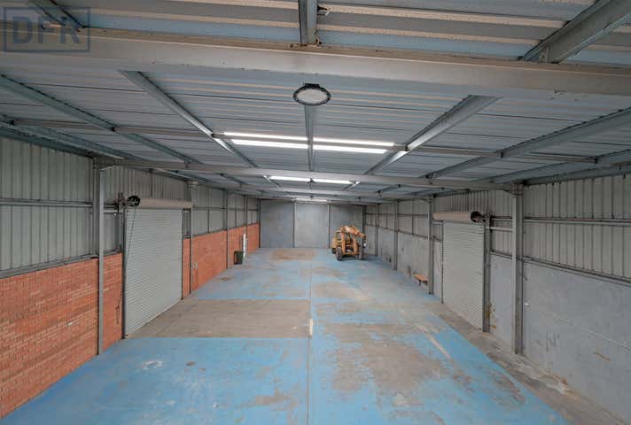 4/35 Cooper Road Cockburn Central WA 6164 - Image 11