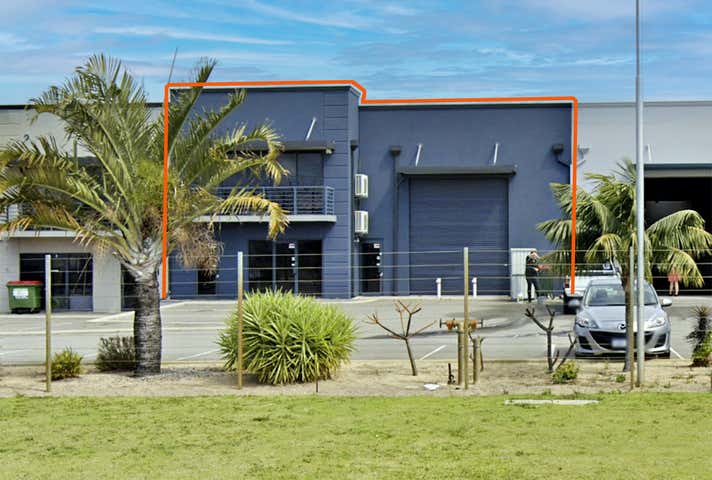 4/76 Berriman Drive Wangara WA 6065 - Image 1