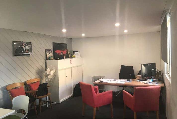 Unit 2, 7 Action Pl Wangara WA 6065 - Image 7