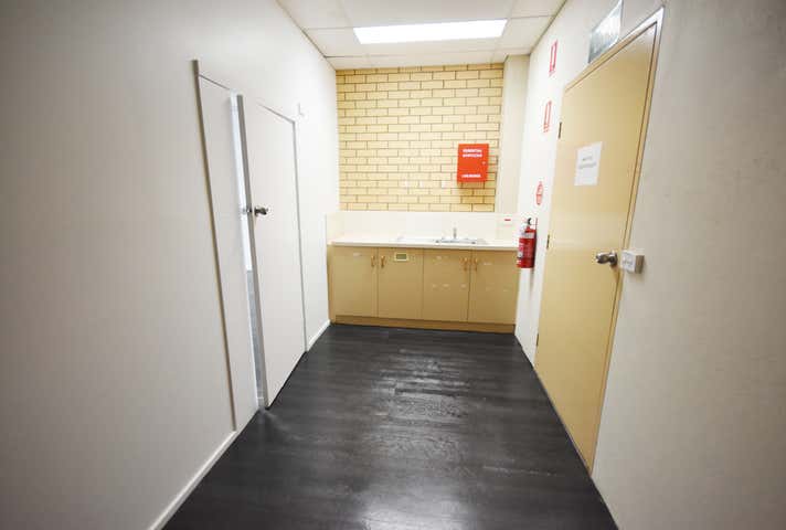 3/334 Griffith Road Lavington NSW 2641 - Image 4