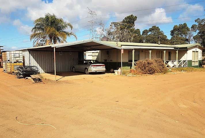 33 Fields Street Pinjarra WA 6208 - Image 3