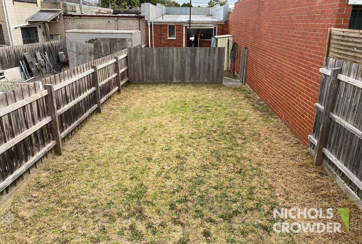 22 Fairway Street Frankston VIC 3199 - Image 4