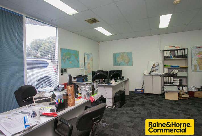 60 Paramount Drive Wangara WA 6065 - Image 13