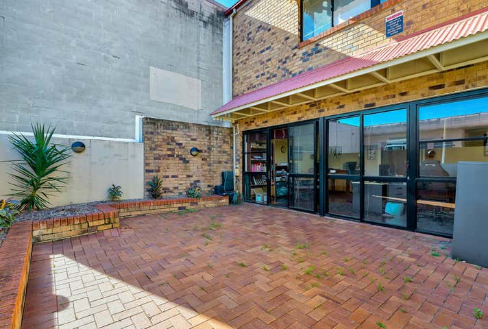 1/16 Vanessa Boulevard Springwood QLD 4127 - Image 2