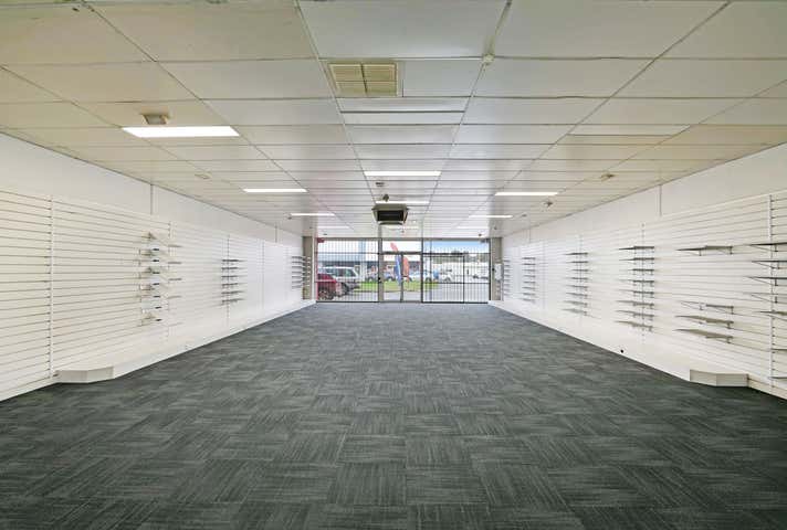 2/255 Bannister Road Canning Vale WA 6155 - Image 4