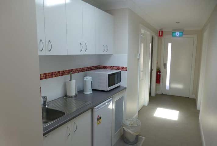 Suite  4, 3 Hampden Avenue Orange NSW 2800 - Image 4