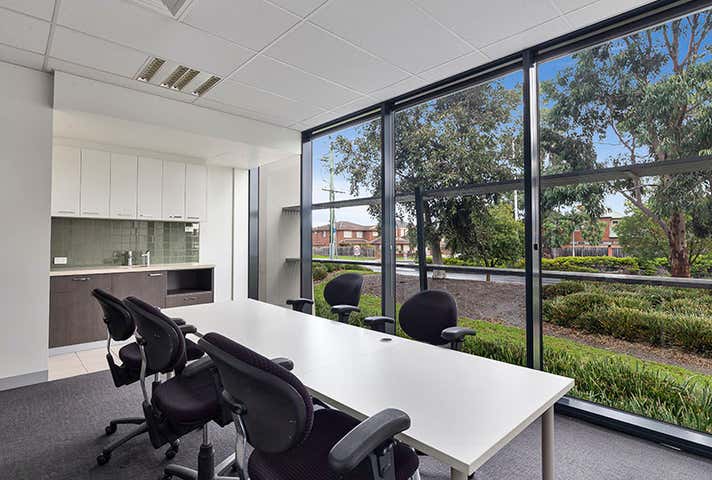 6/202 Ferntree Gully Road Notting Hill VIC 3168 - Image 3