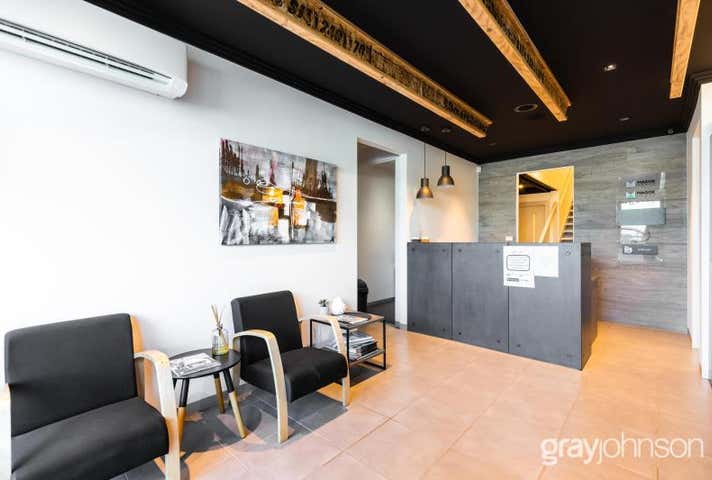 11 Riverside Avenue Werribee VIC 3030 - Image 12