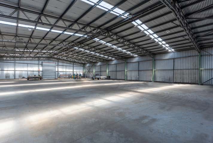 15-15a First Avenue Sunshine VIC 3020 - Image 5