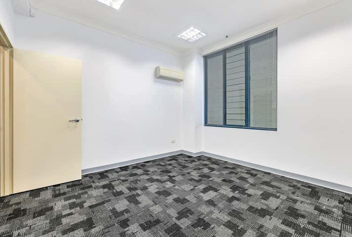 1/8 Knuckey Street Darwin City NT 0800 - Image 11