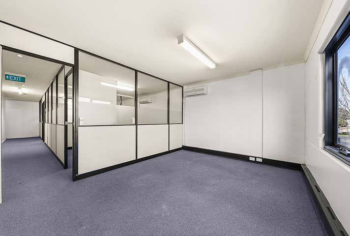 2/11 Dunearn Road Dandenong North VIC 3175 - Image 9