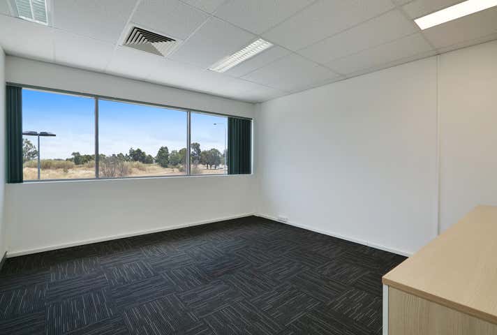 2A/969 Abernethy Road High Wycombe WA 6057 - Image 6