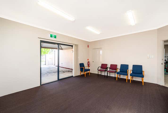 37 Mornington Parkway Ellenbrook WA 6069 - Image 9