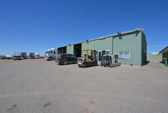 10 Sudlow Road Bibra Lake WA 6163 - Image 18