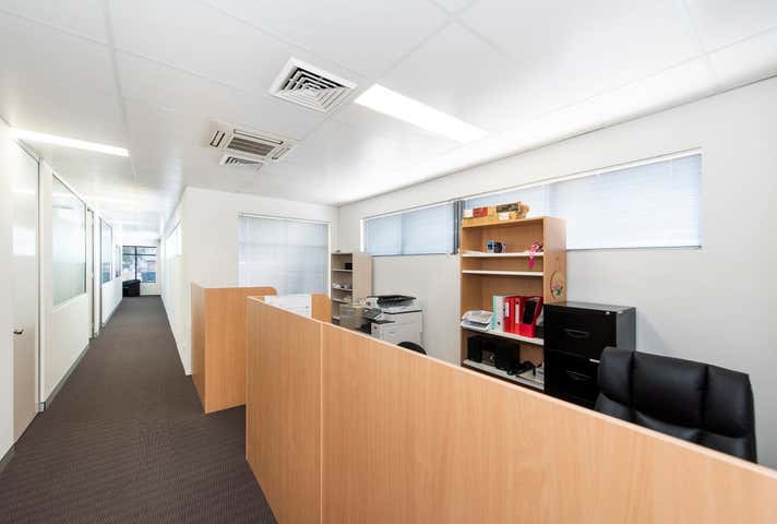 1/216 Fulham Street Cloverdale WA 6105 - Image 6