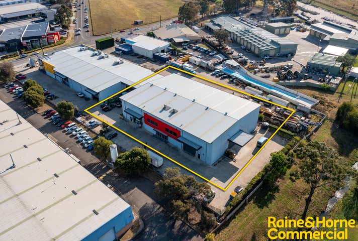 Units 2 & 3, 132 Blaikie Road Penrith NSW 2750 - Image 1