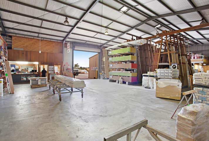 65 Aberglasslyn Road Aberglasslyn NSW 2320 - Image 13