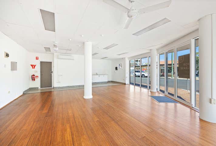 1/471 Esplanade Torquay QLD 4655 - Image 4