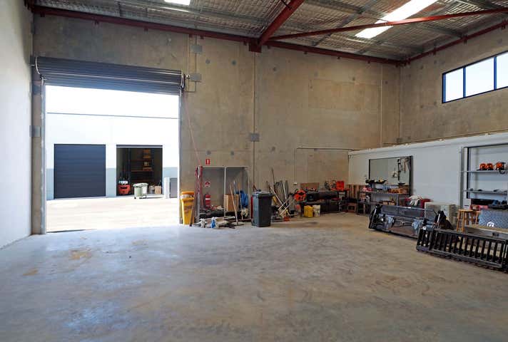 Unit 1, 18 Dillington Pass Landsdale WA 6065 - Image 7