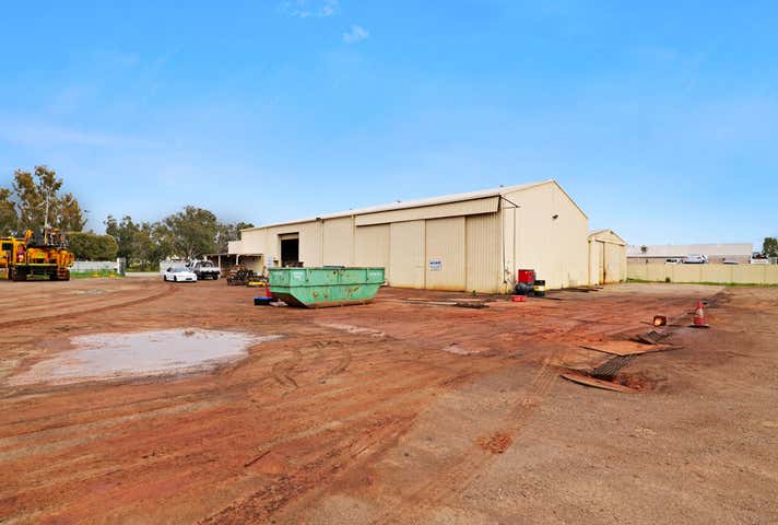 4 Lower Park Road Maddington WA 6109 - Image 14