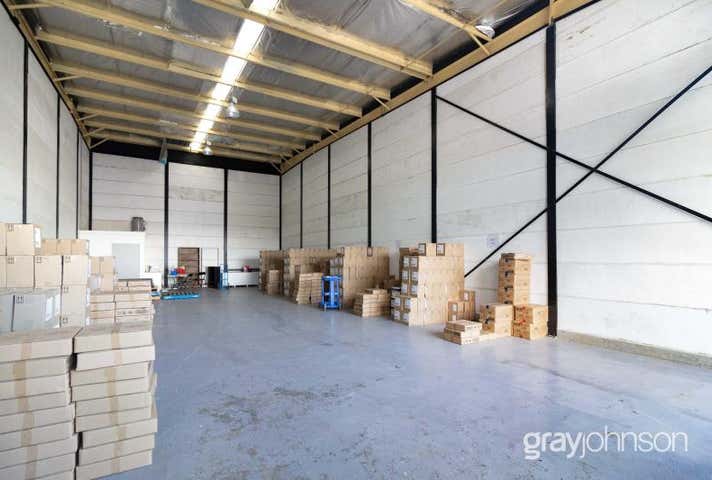 Unit 37, 44 Sparks Avenue Fairfield VIC 3078 - Image 5