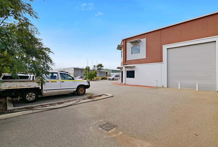 Unit 2, 2 Baltic Court Maddington WA 6109 - Image 21