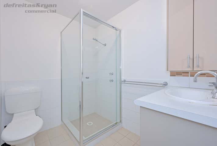 1/16 Hammond Road Cockburn Central WA 6164 - Image 11