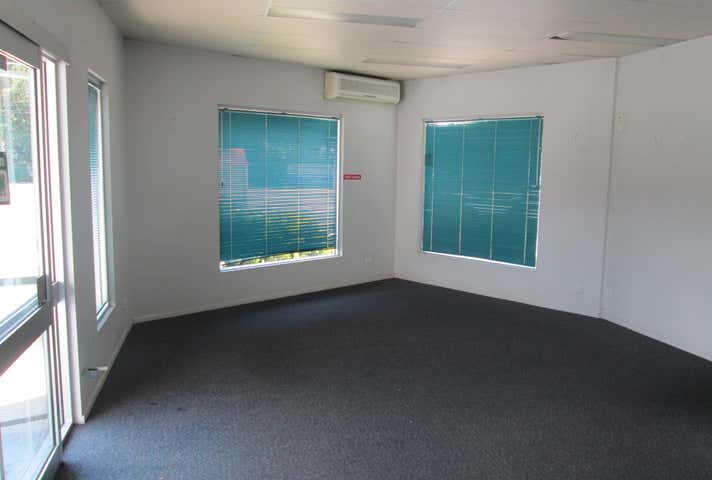 596 Bruce Highway Woree QLD 4868 - Image 3