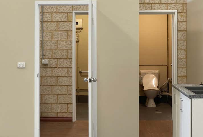 Unit 3, 2 Kalinga Way Landsdale WA 6065 - Image 12