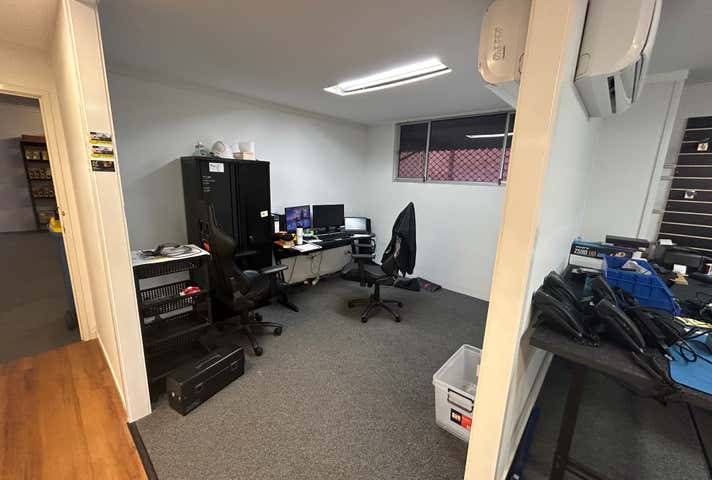 2/63 Old Maryborough Road Pialba QLD 4655 - Image 9