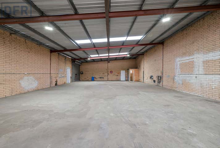 4/1 Crompton Road Rockingham WA 6168 - Image 24