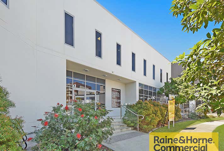 3/5 McLennan Court North Lakes QLD 4509 - Image 2