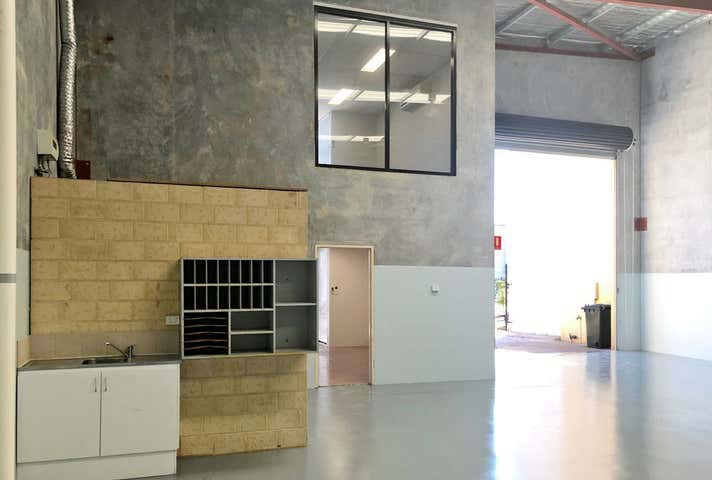 Unit 2, 50 Mordaunt Circuit Canning Vale WA 6155 - Image 9