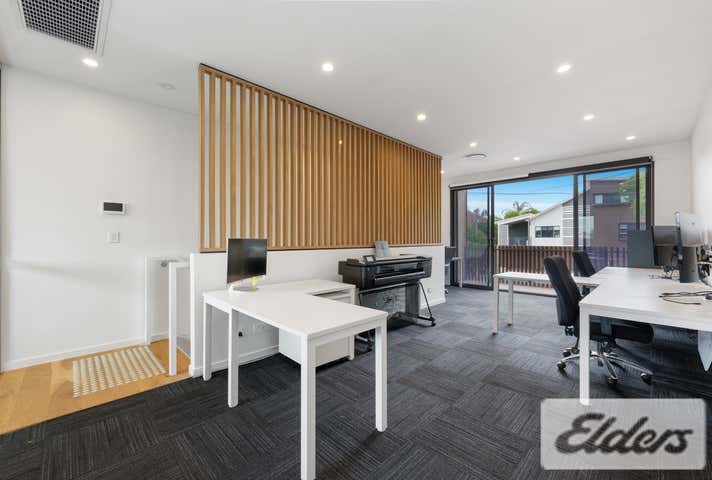 252 Cavendish Road Coorparoo QLD 4151 - Image 3