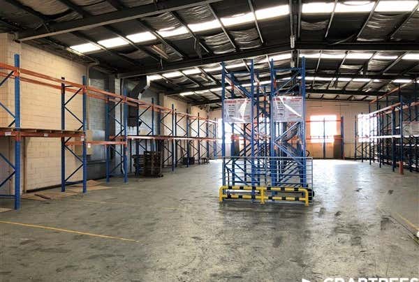 32 Viking Court Cheltenham VIC 3192 - Image 2