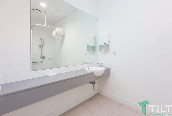 9E/817 Beeliar Drive Cockburn Central WA 6164 - Image 18