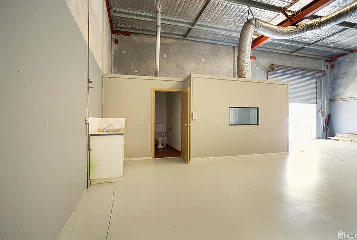 2/23 Gillam Drive Kelmscott WA 6111 - Image 8