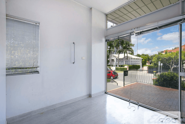 53 Racecourse Road Hamilton QLD 4007 - Image 6