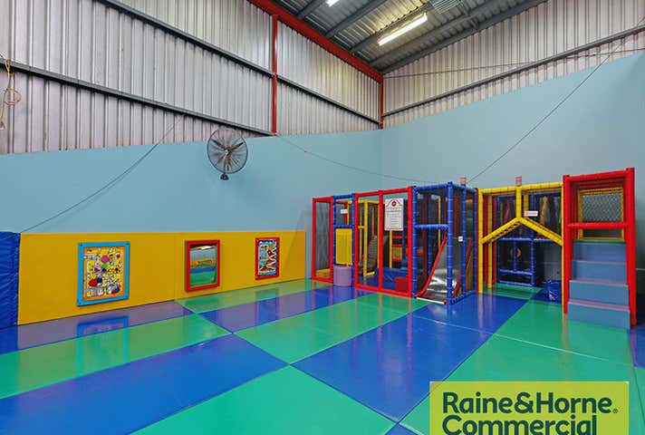 2/983 South Pine Road Everton Hills QLD 4053 - Image 10