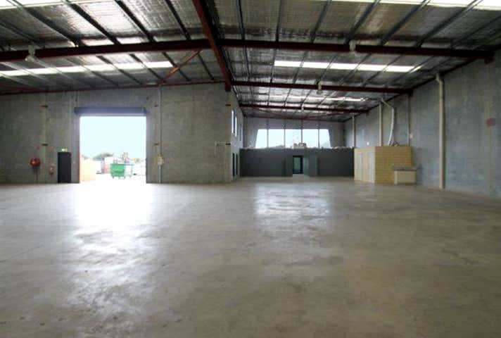 79 Furniss Road Landsdale WA 6065 - Image 11