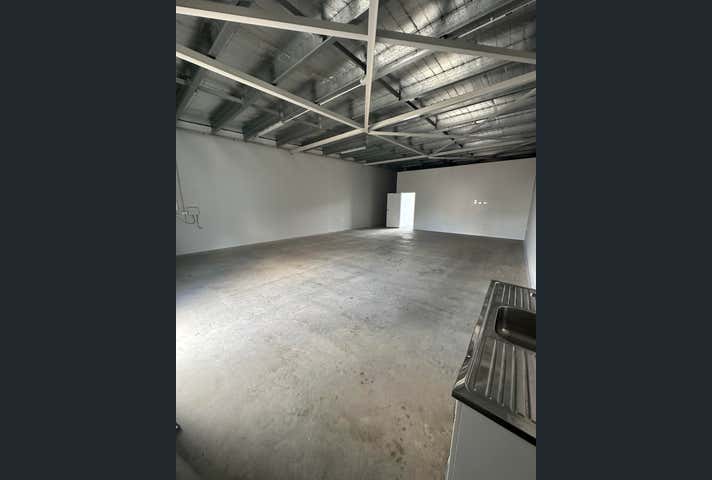 1/30 Civil Road Garbutt QLD 4814 - Image 8