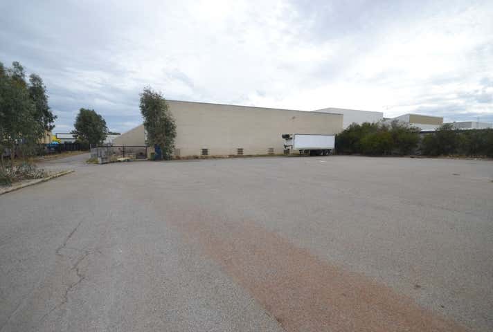 8 Cowcher Place Belmont WA 6104 - Image 13